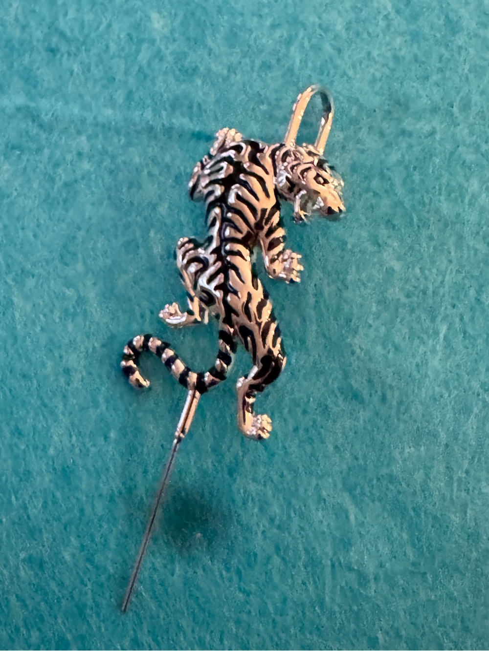 Silver Tiger Drop Earring in Silver Finish 0170